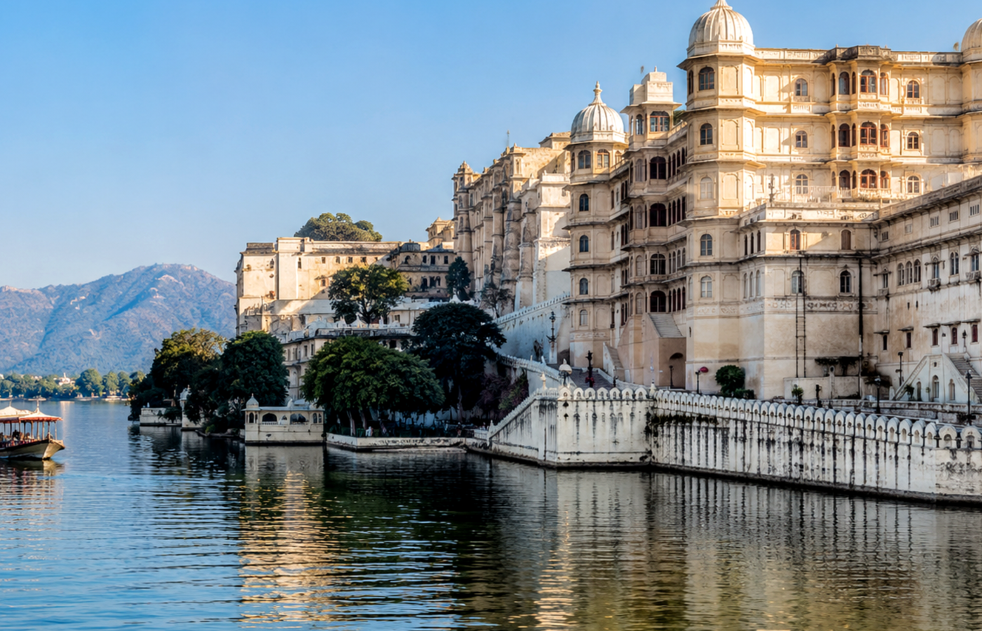 Udaipur Lake City Day Tour